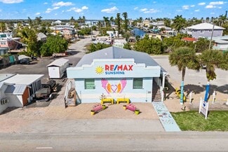 Plus de détails pour 4574 Pine Island Rd NW, Matlacha, FL - Bureau à vendre