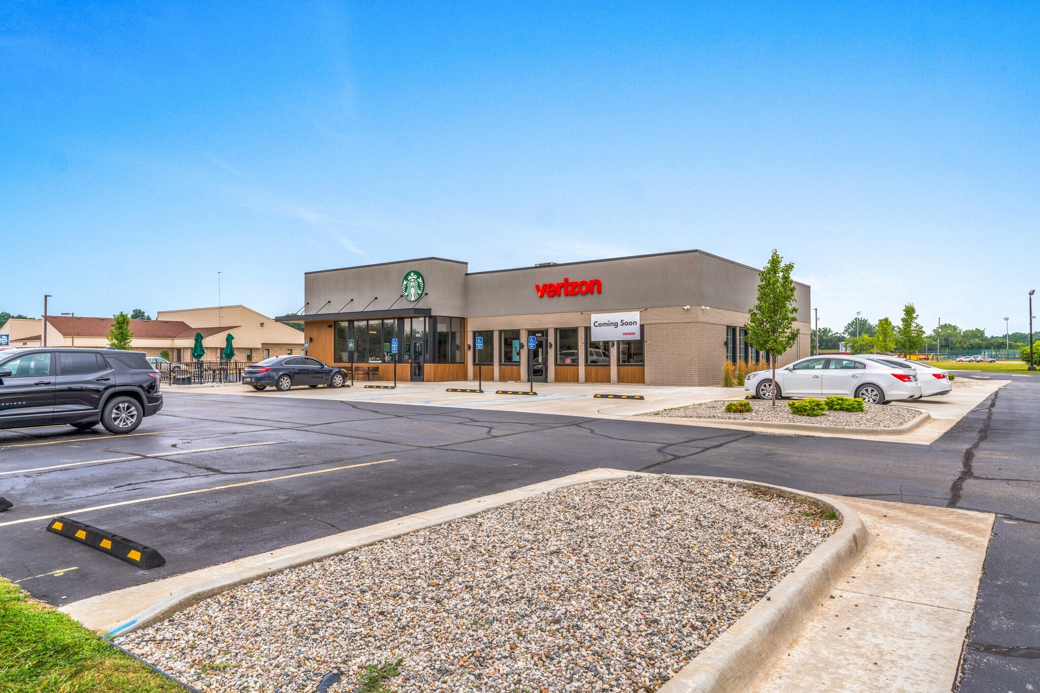 6301 Dixie Hwy, Bridgeport, MI for sale Building Photo- Image 1 of 4