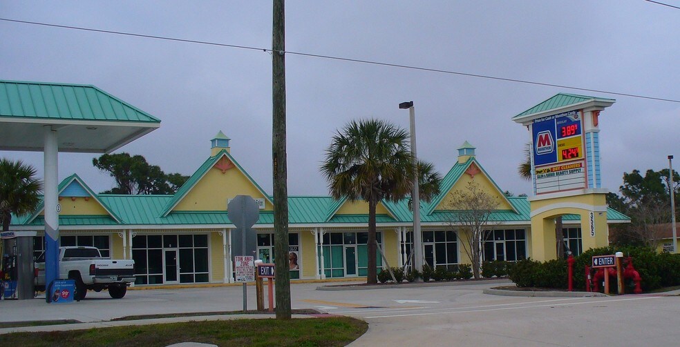 Emerson Rd, Palm Bay, FL à louer - Photo du bâtiment - Image 3 de 4