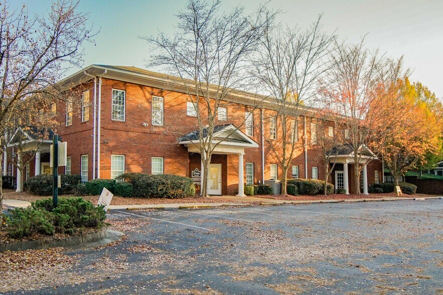 1500 Oglethorpe Ave, Athens, GA à vendre - Photo du bâtiment - Image 2 de 4