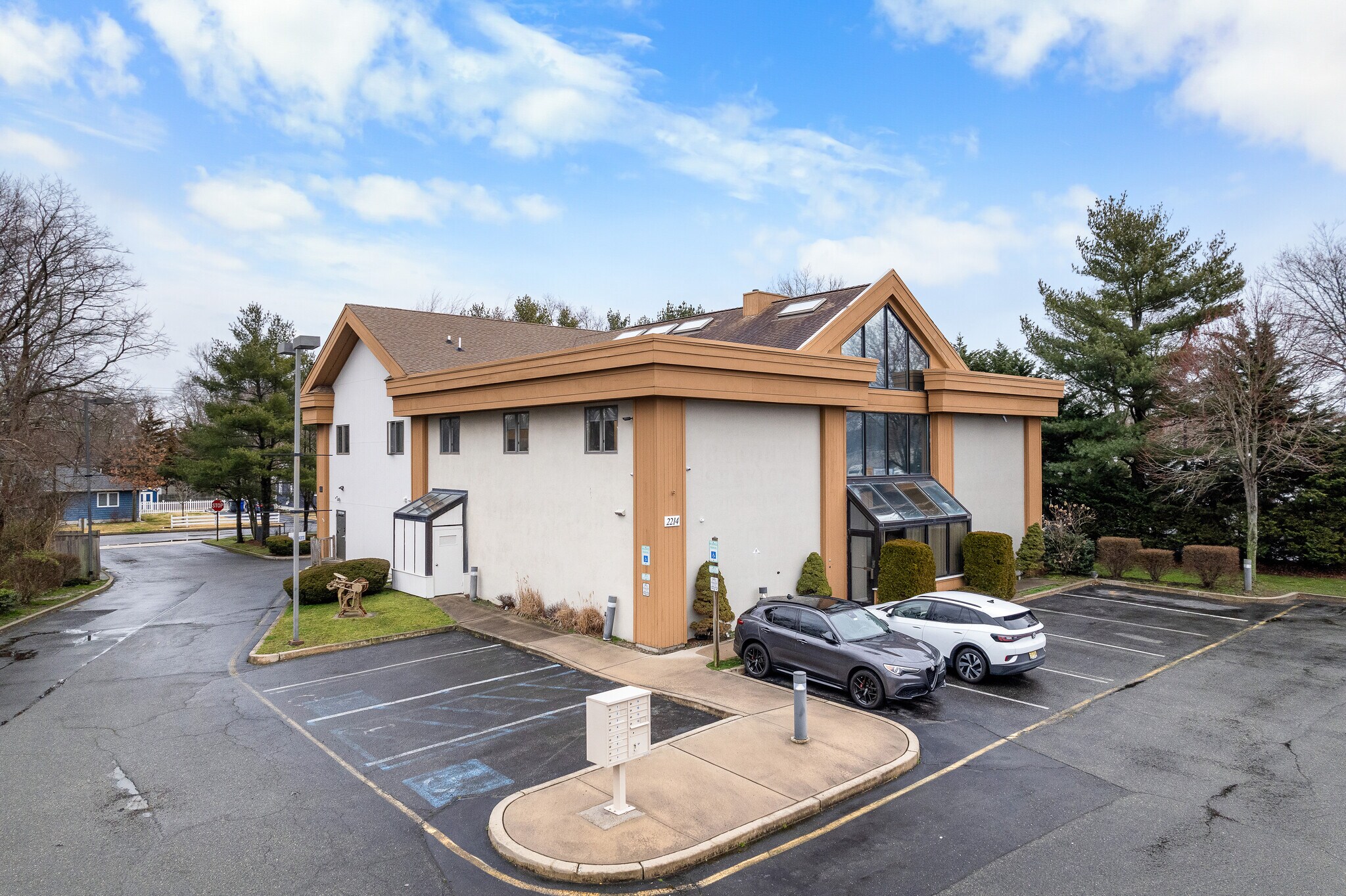 2214 Route 37 E, Toms River, NJ à louer Photo du bâtiment- Image 1 de 37