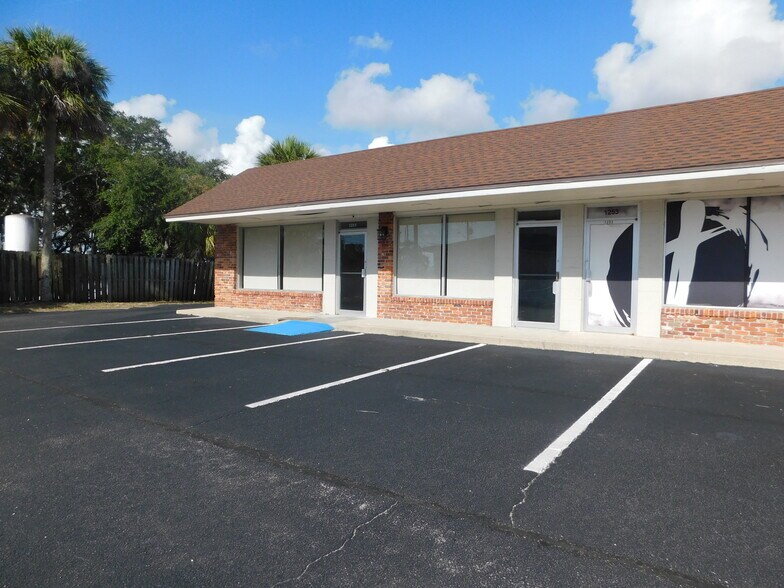 1235 Florida Ave S, Rockledge, FL à louer - Photo du bâtiment - Image 2 de 5