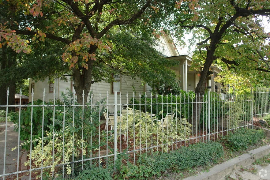 1172 W Marietta St, Atlanta, GA à louer - Photo du bâtiment - Image 2 de 4