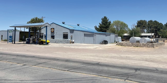 Plus de détails pour 109 E Broadway St, Dell City, TX - Commerce de détail à vendre