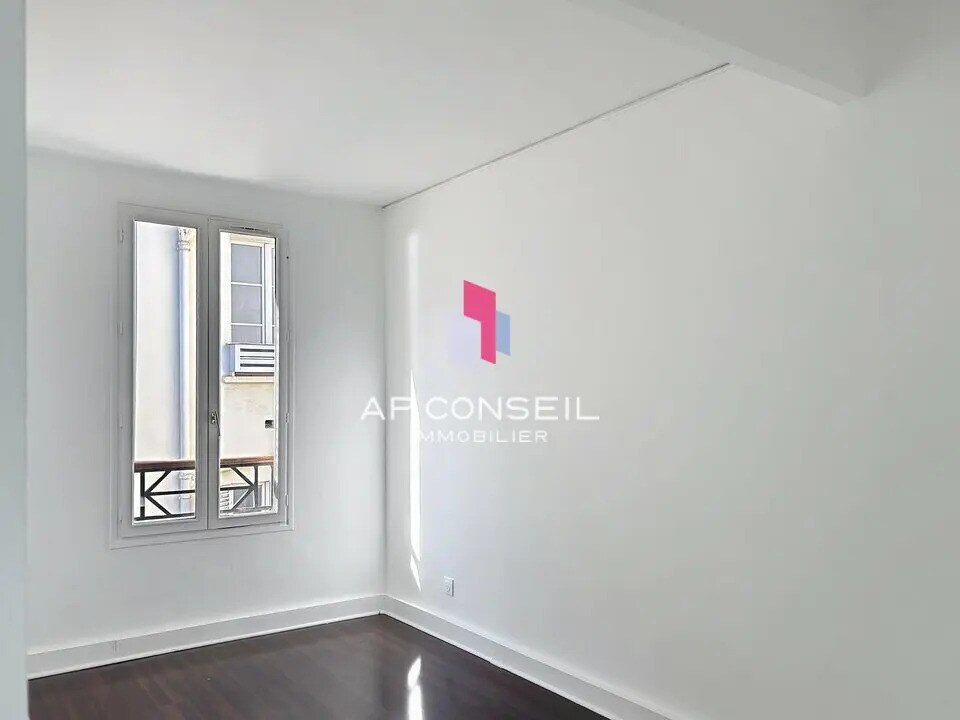 Bureau dans Versailles à louer Photo intérieure- Image 1 de 11