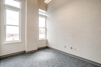 420 Throckmorton St, Fort Worth, TX for lease Building Photo- Image 1 of 6