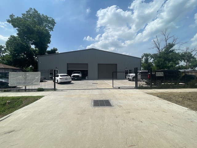 10030 Burnside Ln, Houston, TX for lease - Building Photo - Image 1 of 20