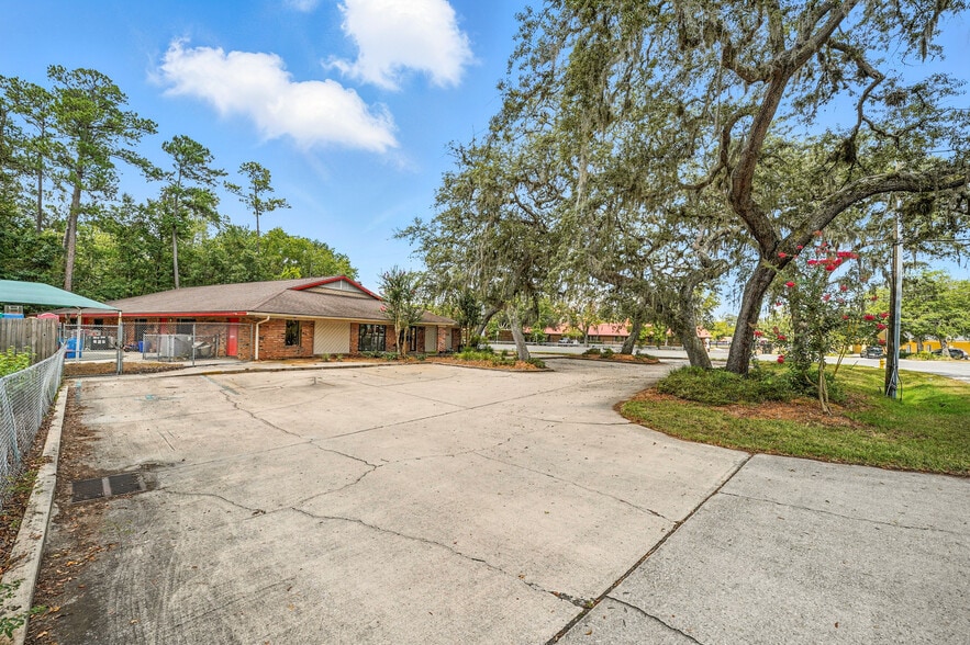 4310 Barkoskie Rd, Jacksonville, FL for sale - Building Photo - Image 3 of 28
