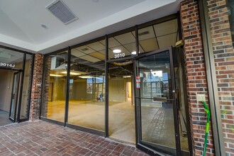 2900 E Sunshine St, Springfield, MO à louer Photo intérieure- Image 2 de 20