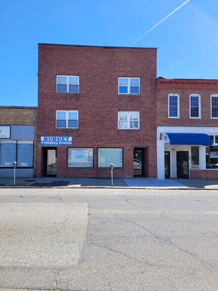 40-42 Weir St, Taunton, MA à louer - Photo du bâtiment - Image 1 de 6