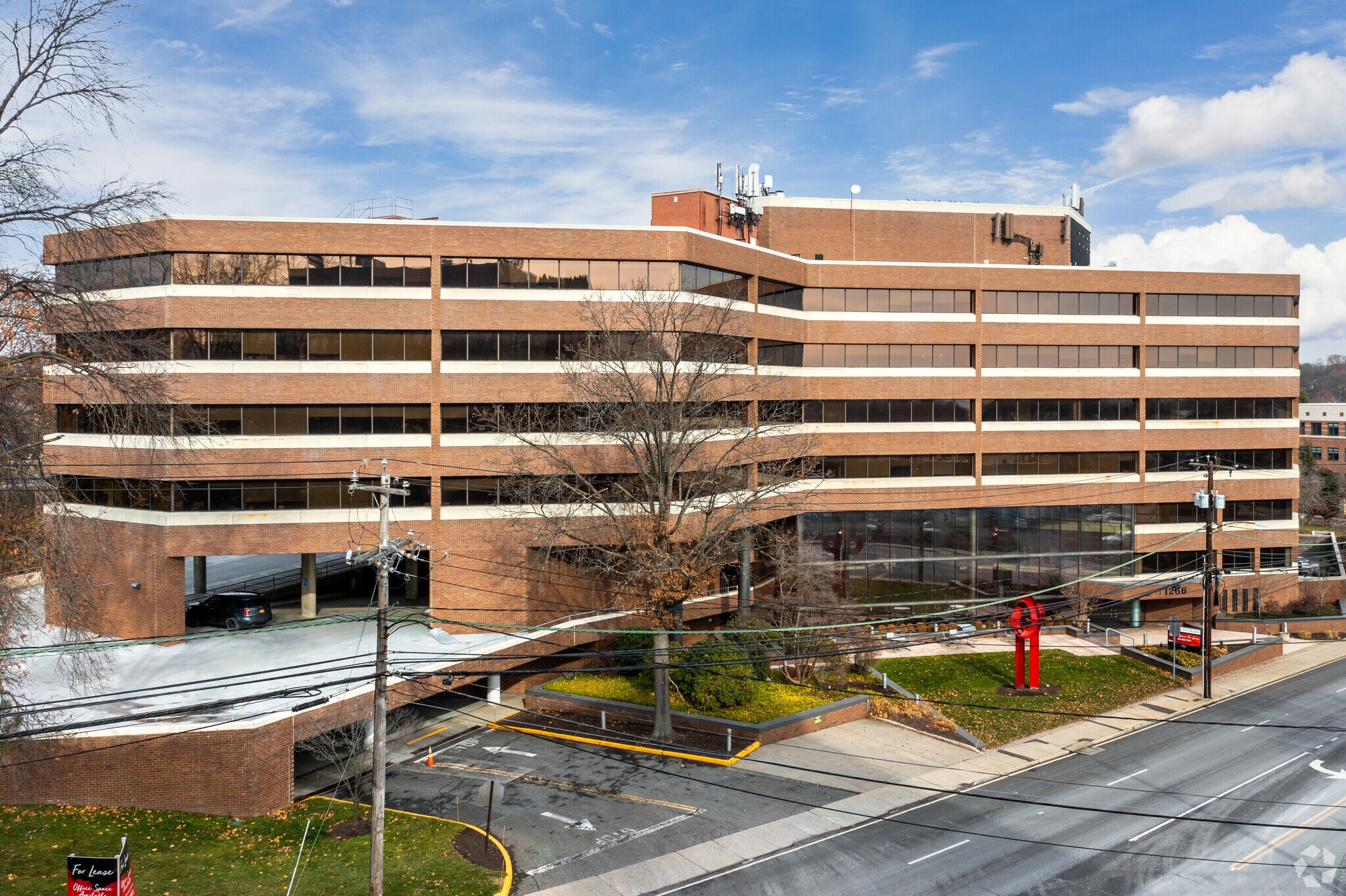 1266 E Main St, Stamford, CT à louer Photo du bâtiment- Image 1 de 20
