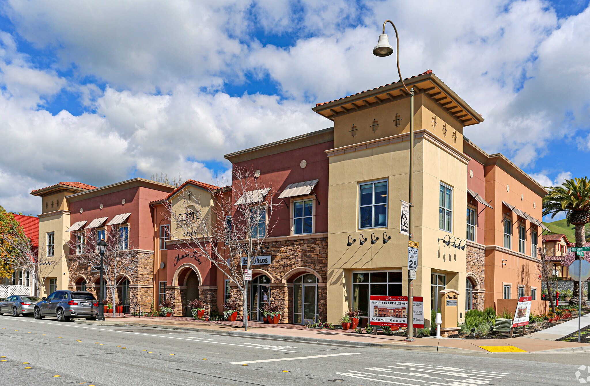 43360 Mission Blvd, Fremont, CA à vendre Photo du bâtiment- Image 1 de 17