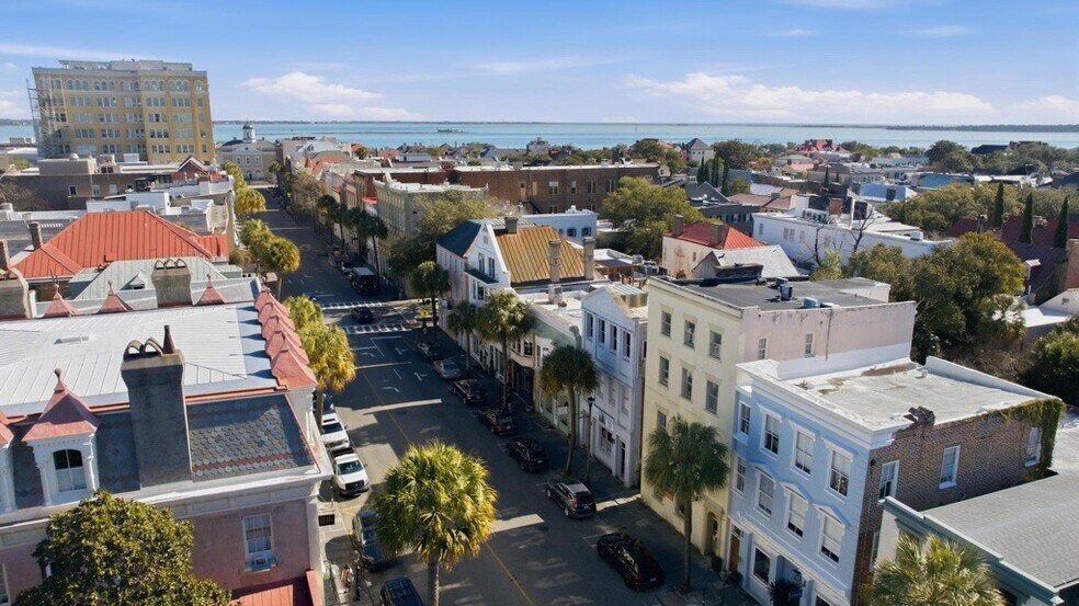 61 Broad St, Charleston, SC à louer - Photo du bâtiment - Image 2 de 12