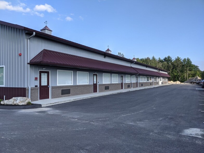 237 Londonderry Tpke, Hooksett, NH for lease - Building Photo - Image 2 of 4