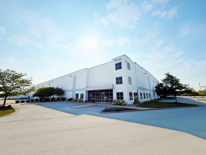 1551-1631 Opus Dr, Plainfield, IN à louer - Photo du bâtiment - Image 1 de 2