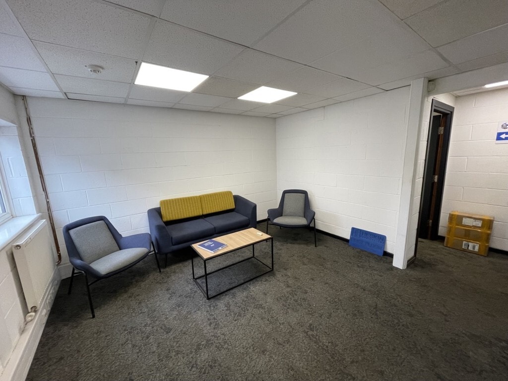 Centurion Ct, Leyland for lease Interior Photo- Image 1 of 1