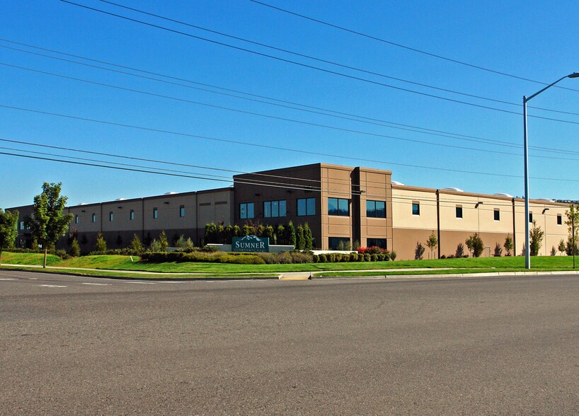 2201 140th Ave E, Sumner, WA à louer - Photo du bâtiment - Image 2 de 8