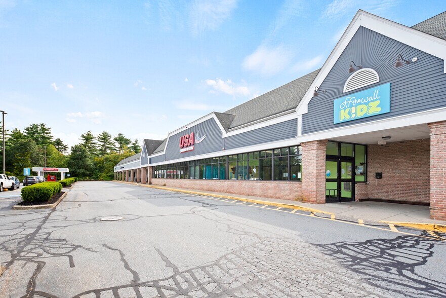 160 N Main St, Carver, MA for lease - Building Photo - Image 3 of 12