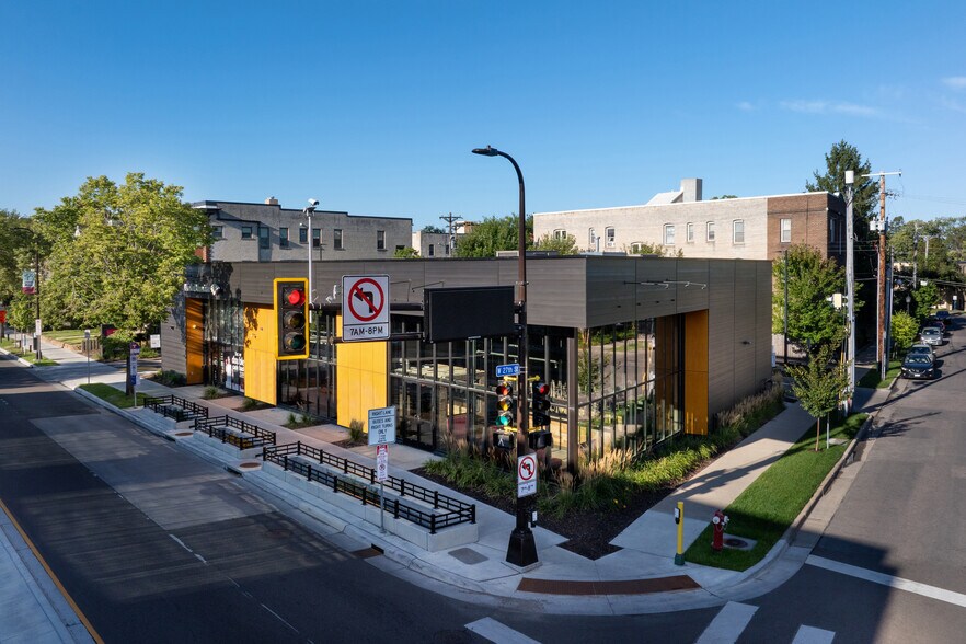 2700 Hennepin Ave, Minneapolis, MN à louer - Photo du bâtiment - Image 3 de 10