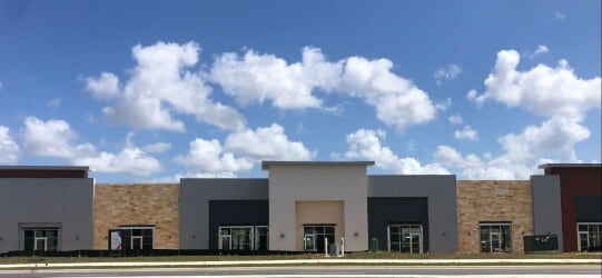 17075 Porter Rd, Winter Garden, FL for lease Building Photo- Image 1 of 2