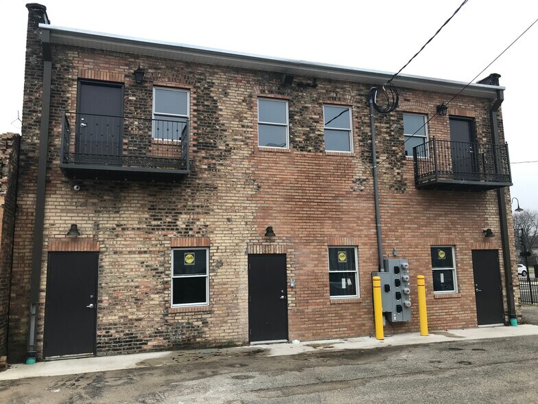 345-347 Lincoln Way W, South Bend, IN à vendre - Photo du bâtiment - Image 2 de 15