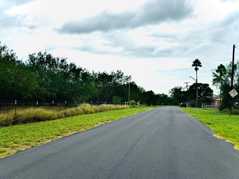 123 Fresno st, La Joya, TX for sale - Building Photo - Image 2 of 29