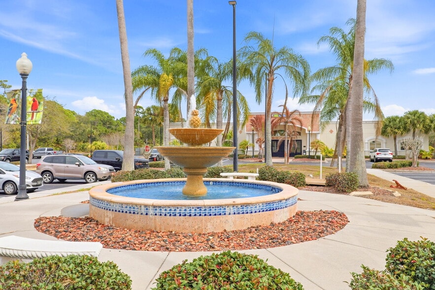 7351 Office Park Pl, Melbourne, FL for sale - Building Photo - Image 3 of 53