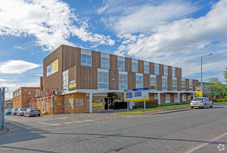 Monckton Rd, Wakefield for sale - Building Photo - Image 1 of 3