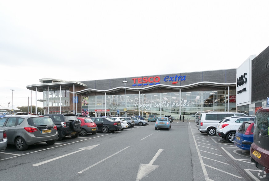 North Walk, Yate for lease - Building Photo - Image 3 of 10