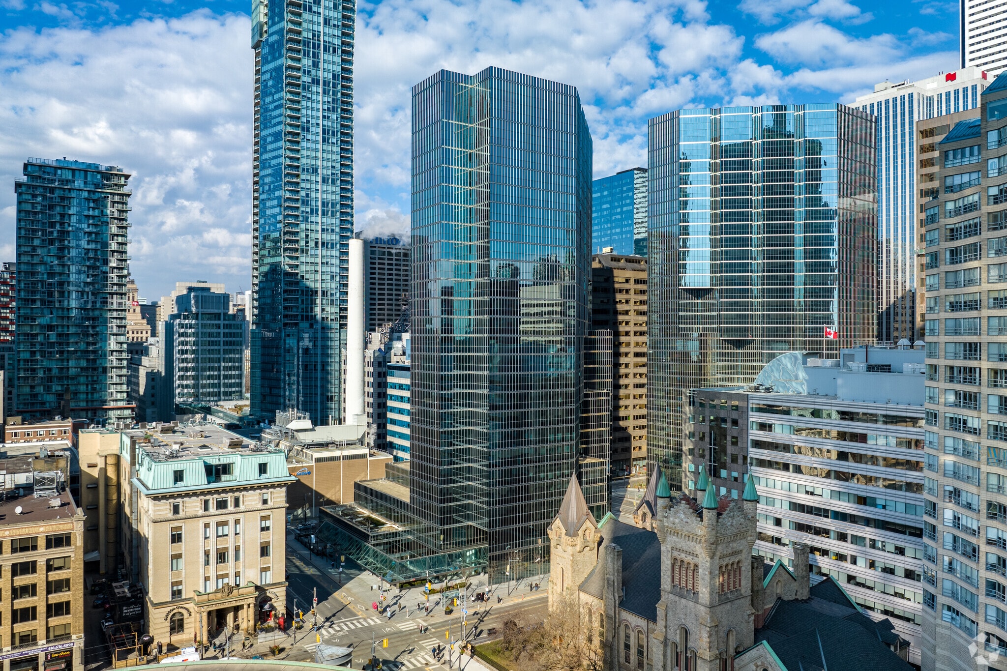 200 King St W, Toronto, ON for lease Primary Photo- Image 1 of 30