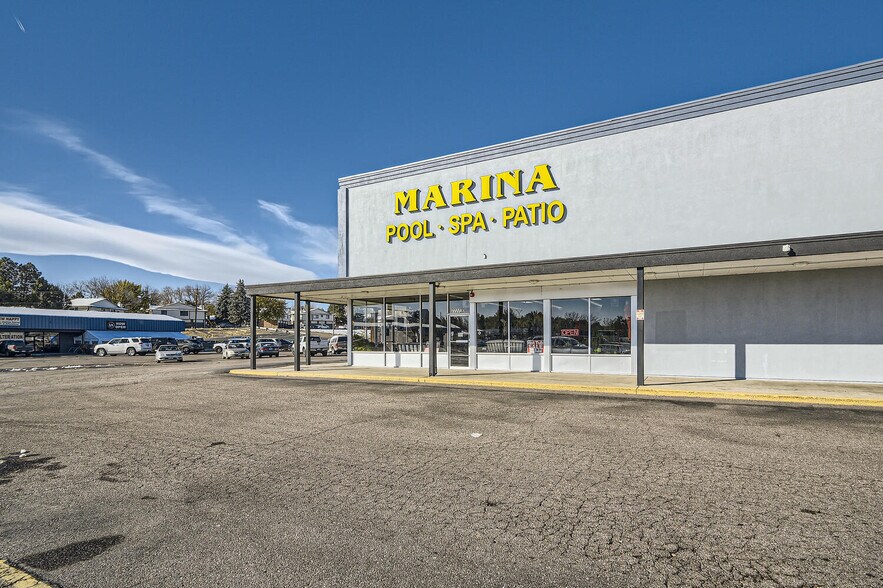 7700-7893 W Jewell Ave, Lakewood, CO à louer - Photo du bâtiment - Image 1 de 4
