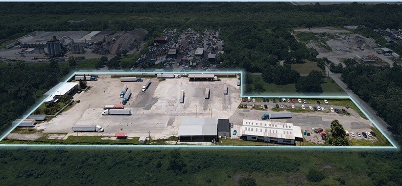 6193 Jensen Rd, Tampa, FL à louer - Photo du bâtiment - Image 1 de 1