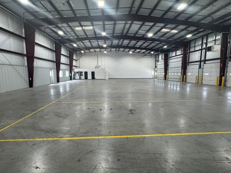 140 Western Maryland Pky, Hagerstown, MD à louer - Photo du bâtiment - Image 2 de 8