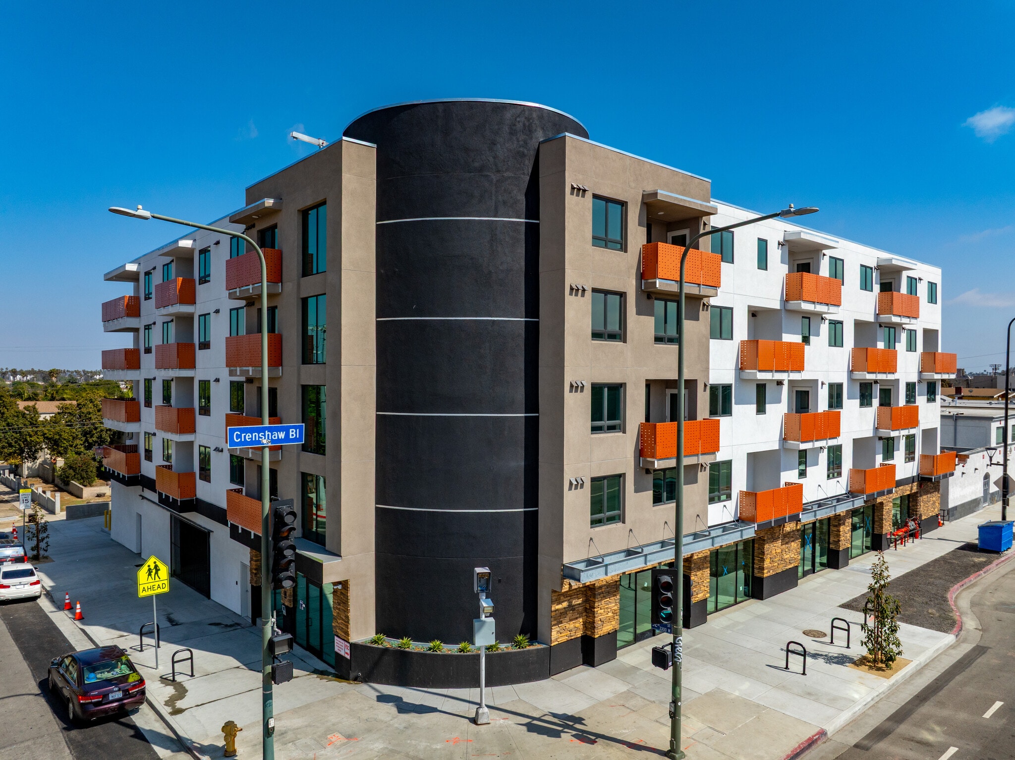 5300 Crenshaw Blvd, Los Angeles, CA for lease Building Photo- Image 1 of 6