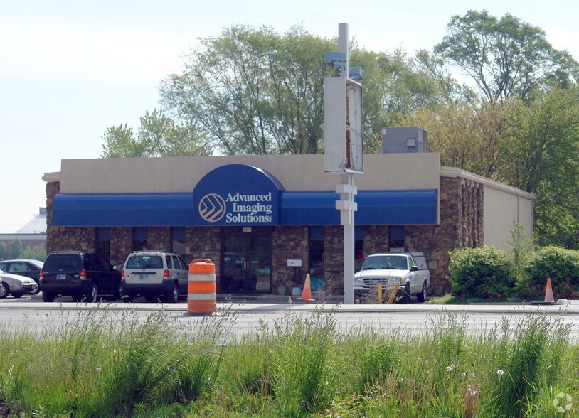 6801 Broadway, Merrillville, IN à vendre - Photo principale - Image 1 de 15