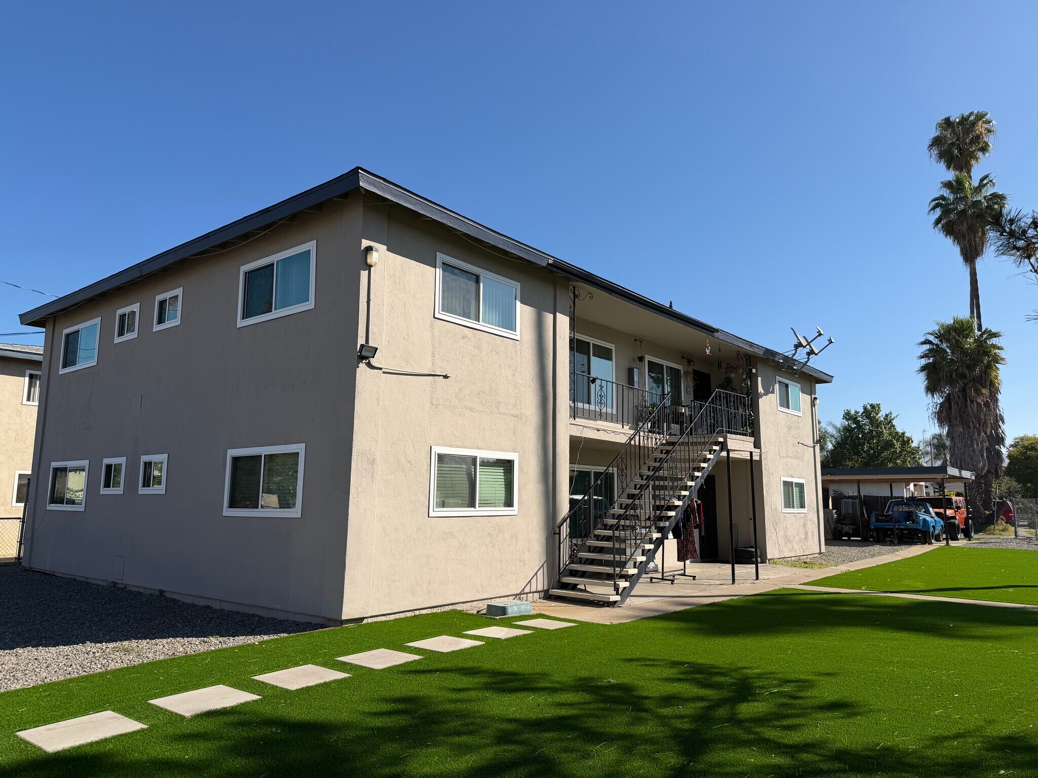 1718 Crofton Ln, Escondido, CA à vendre Photo principale- Image 1 de 24