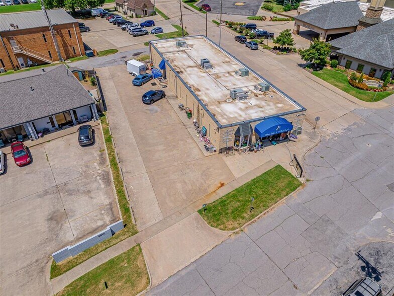 6726 NW 38th St, Bethany, OK à vendre - Photo du bâtiment - Image 2 de 21