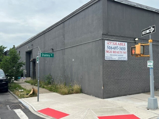 634 Berriman St, Brooklyn, NY for lease - Building Photo - Image 1 of 4