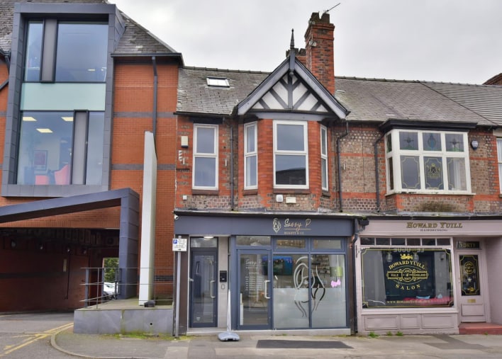 42 Hale Rd, Altrincham à louer - Photo du bâtiment - Image 1 de 1