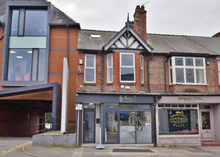 42 Hale Rd, Altrincham à louer Photo du bâtiment- Image 1 de 2