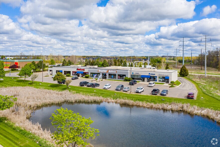 4173-4207 E Grand River Ave, Howell, MI for lease - Aerial - Image 2 of 3