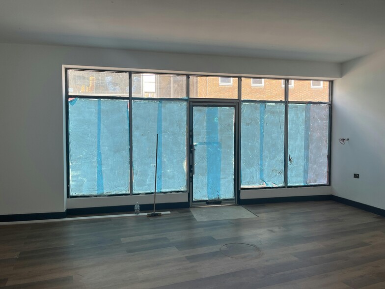 High St, Aylesbury for lease - Interior Photo - Image 3 of 11