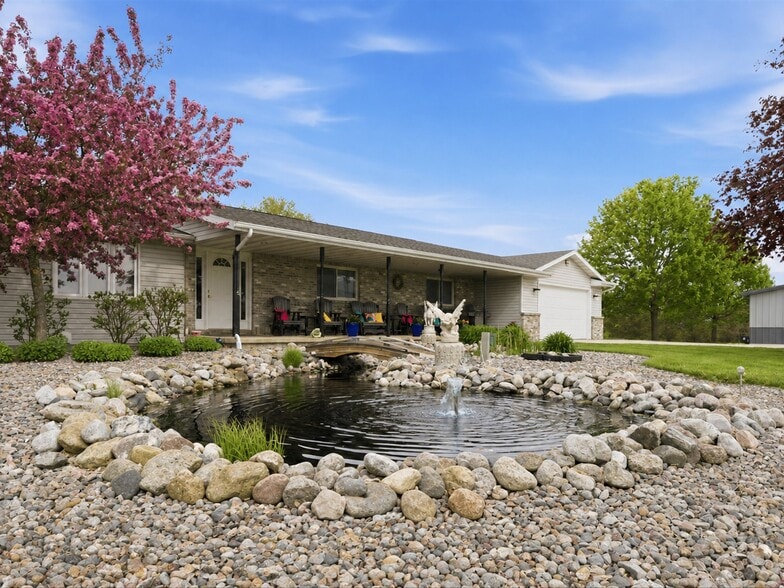 8520 Gass Lake Rd, Newton, WI à vendre - Photo du bâtiment - Image 2 de 39