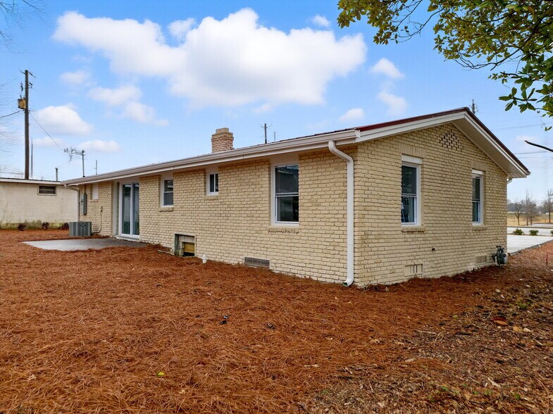 3473 Atlanta Hwy, Flowery Branch, GA à louer - Photo du bâtiment - Image 2 de 36