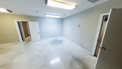 3121-3171 E 11th Ave, Hialeah, FL for lease Interior Photo- Image 1 of 11