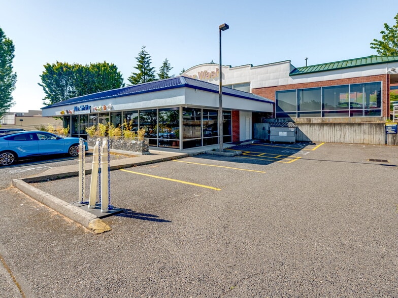 10189 SE Sunnyside Rd, Clackamas, OR à vendre - Photo du bâtiment - Image 1 de 29