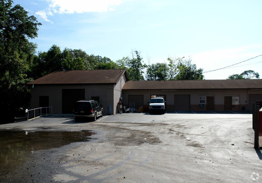 511 Herbert St, Port Orange, FL for lease - Building Photo - Image 2 of 8