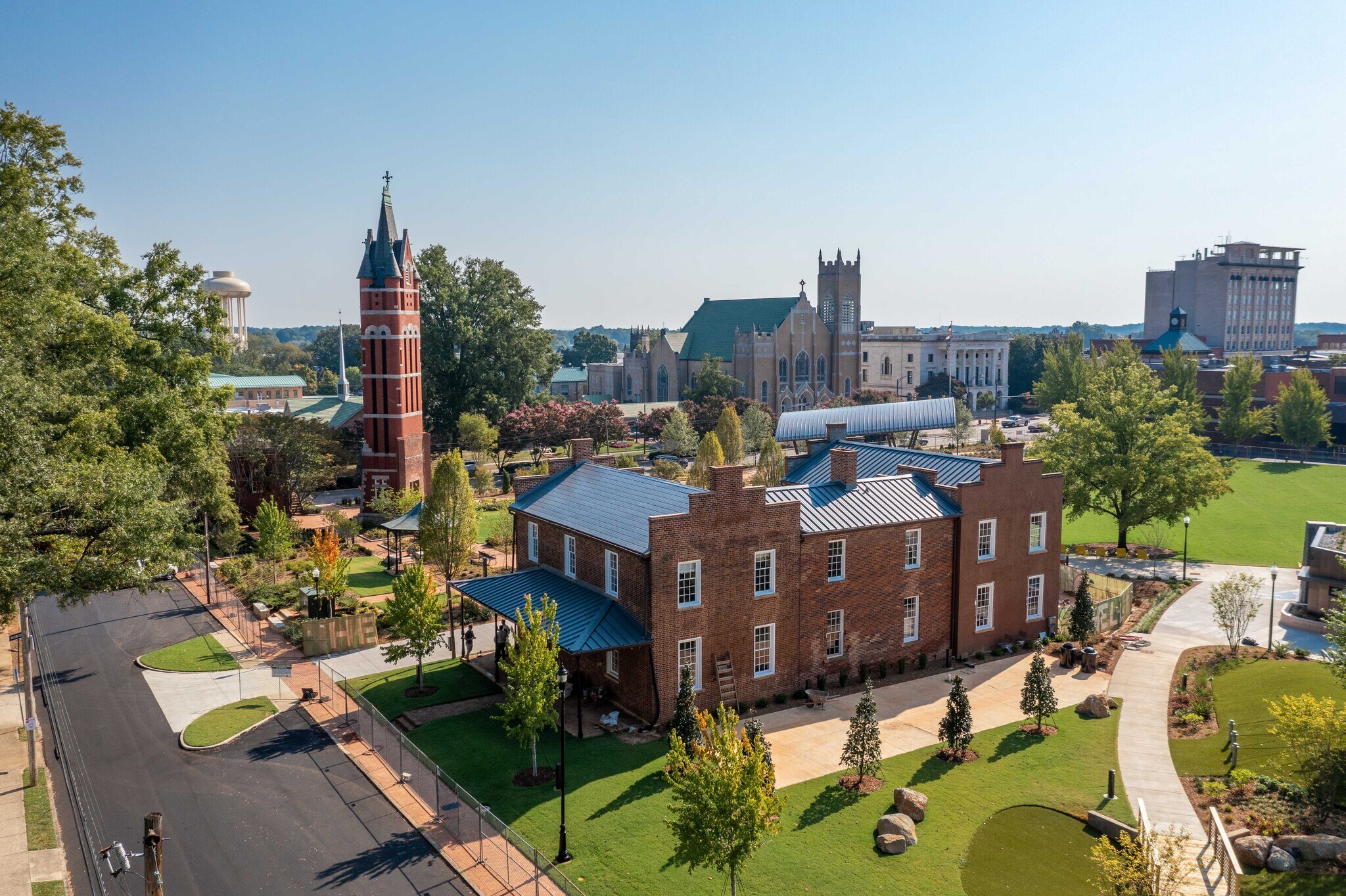 115 S Jackson St, Salisbury, NC à louer Photo du bâtiment- Image 1 de 23