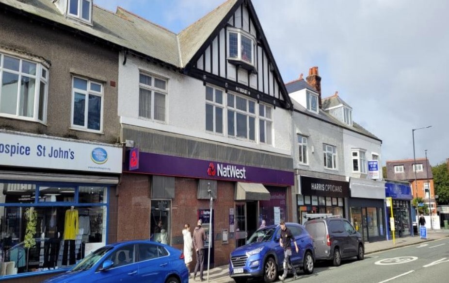 10 Banks Rd, Wirral for lease Building Photo- Image 1 of 2