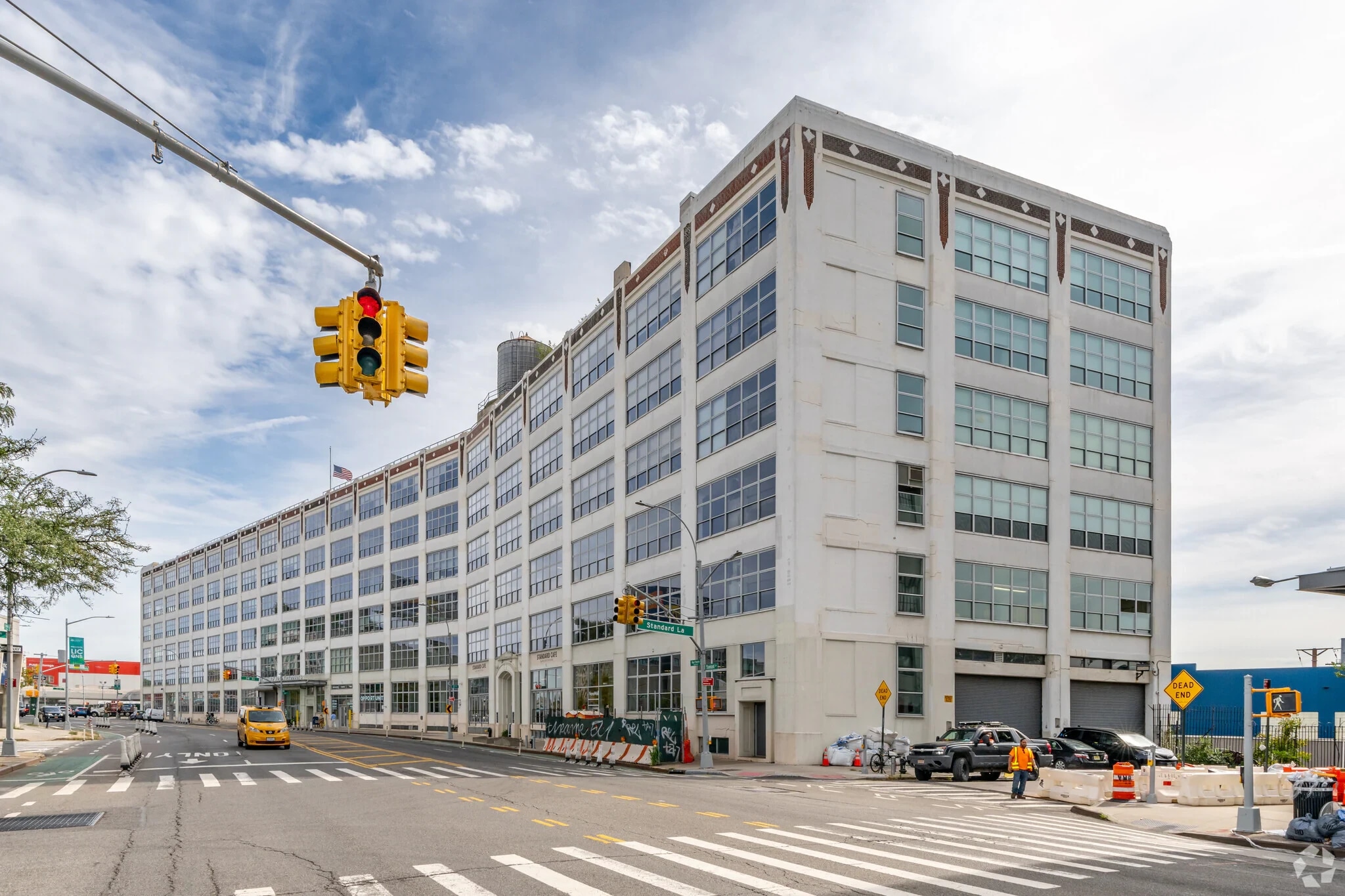 3720 Northern Blvd, Long Island City, NY for lease Primary Photo- Image 1 of 9